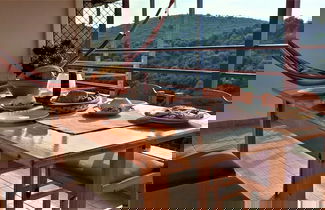 Foto 2 - Aoria Traditional House With Stuning Mountain View