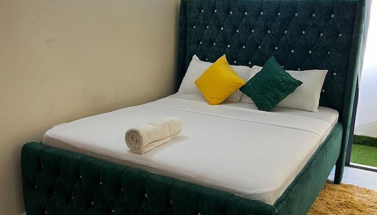 Foto 1 - Lux Suites Lakeview Studios Bamburi