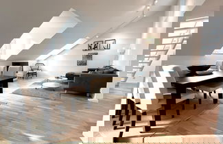Foto 1 - Elegant Apartment in the Heart of the City