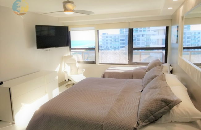 Alexander 1003 4 Bedroom Apts by RedAwning - Photo 10