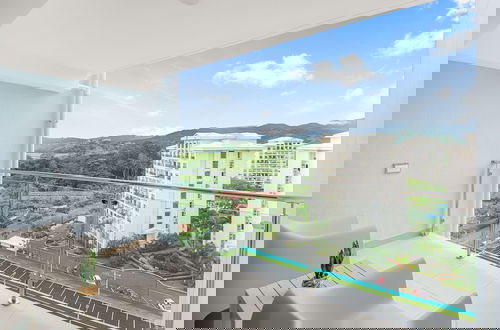Foto 2 - Brand New 3BR Condo With Incredible Views