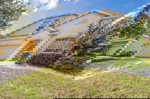 Foto 36 - Elegant 5br Villa With Private Pool 5 Bedroom Home by RedAwning