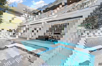 Foto 1 - Private Pool And Short Walk To The Beach Seagrove Beach Fl 5 Bedroom Home by RedAwning