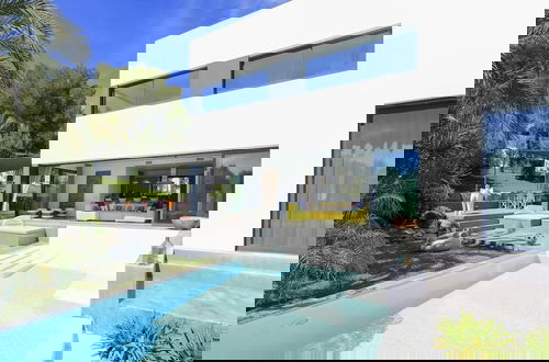 Foto 1 - Holiday Home With Manicured Gardens