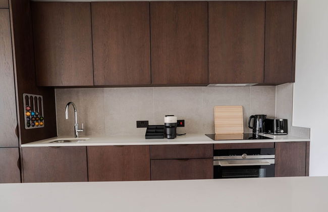 Midori Suite 2BR City Views - Photo 6