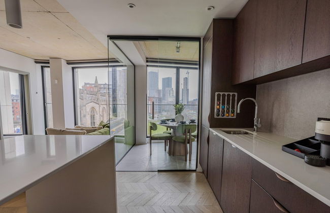 Midori Suite 2BR City Views - Photo 8