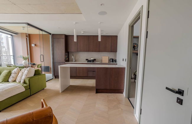 Midori Suite 2BR City Views - Photo 3