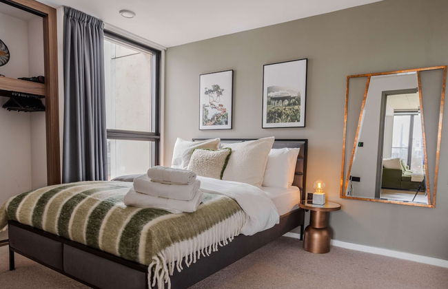 Midori Suite 2BR City Views - Photo 15