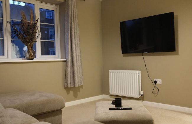 Bicester Villa - 6 Bed - Sleeps 14 - Foto 19