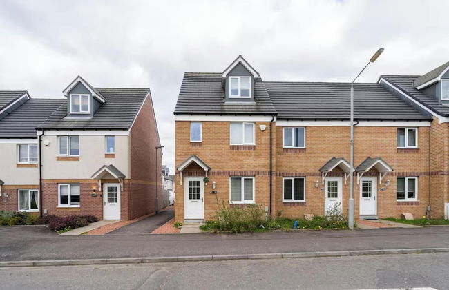Charming 3 Bed Home in Stepps, Glasgow - Garden & Patio - Foto 62
