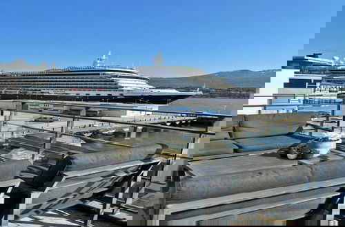 Foto 17 - Free Parking Space, Balcony, Prime Location