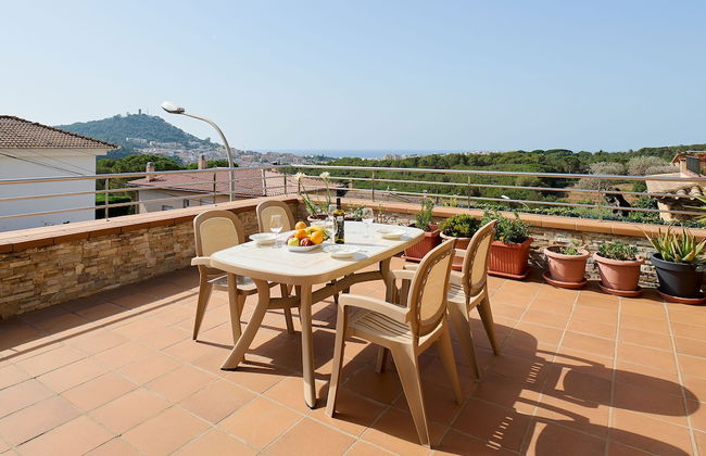 Marina in Blanes With 6 Bedrooms and 4 Bathrooms - Foto 3