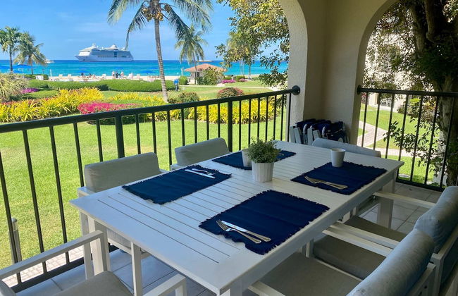 Oceanfront Condo on Seven Mile Beach - Foto 26