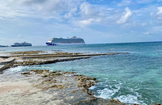 Oceanfront Condo on Seven Mile Beach - Foto 3