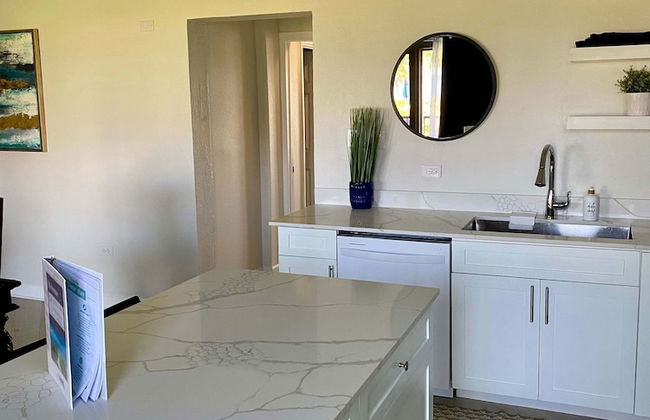 Oceanfront Condo on Seven Mile Beach - Foto 27