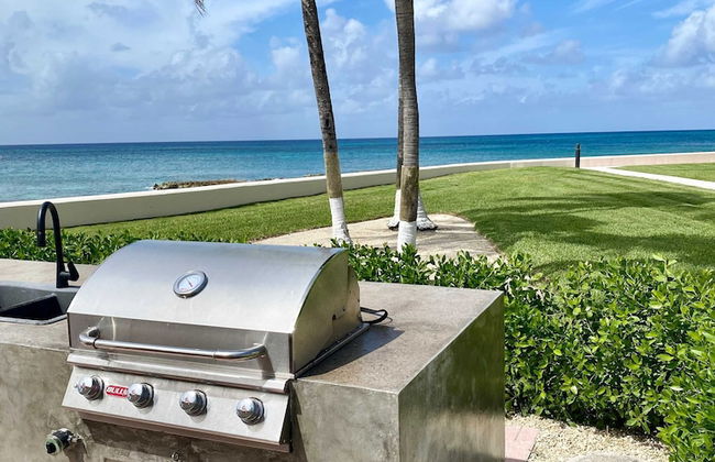 Oceanfront Condo on Seven Mile Beach - Foto 20