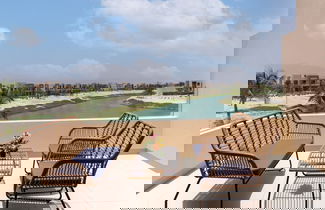 Foto 1 - Elegant Lagoon View With Balcony
