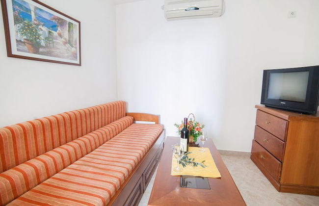 Ivan Apartmani - Photo 1
