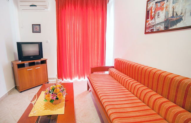 Ivan Apartmani - Photo 11