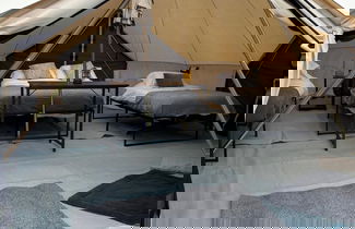 Foto 1 - Cozy Hot Tent With Log Burner & Hot Tub Right Tent