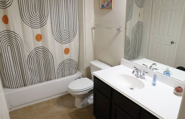 Homify360 5BR Home With Game Room Media Room - Photo 23