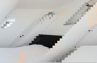 Foto 3 - Renovated Apartment With sea View in Mariakerke