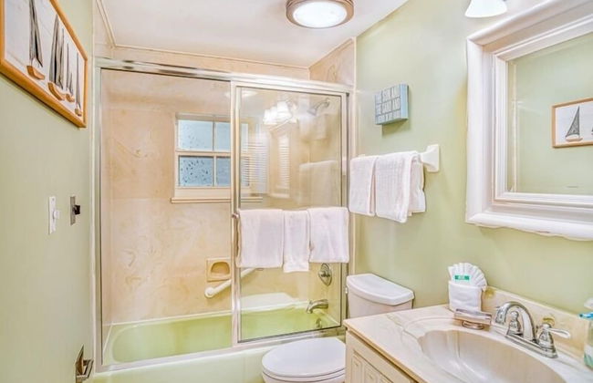 Bird Of Paradise 4 Bedroom Home by RedAwning - Photo 11