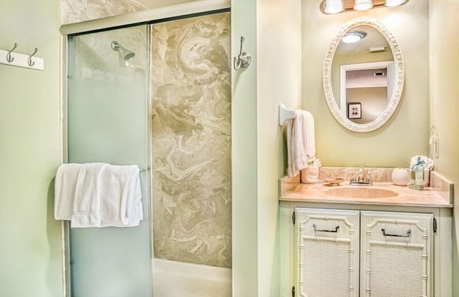 Bird Of Paradise 4 Bedroom Home by RedAwning - Photo 10