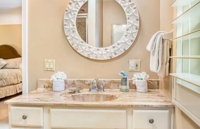 Bird Of Paradise 4 Bedroom Home by RedAwning - Photo 13