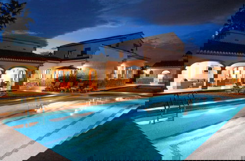 Foto 1 - Villa Lluca