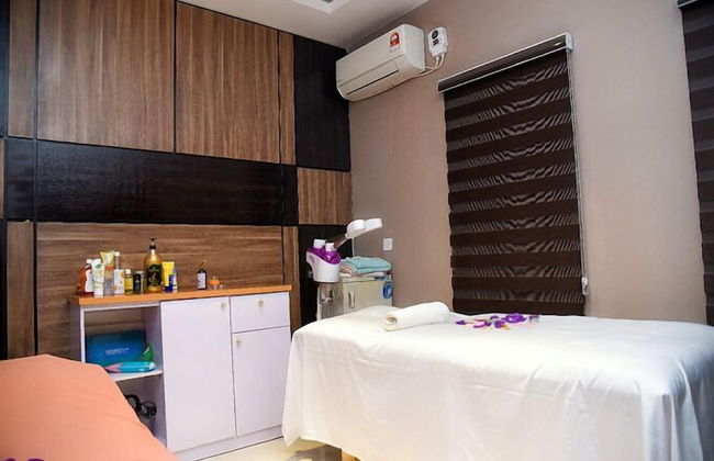 California Apartment - Photo 36