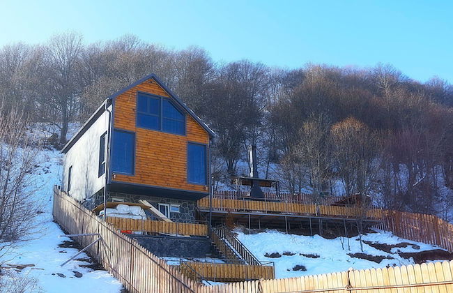 WoodNess Guest House Spacious 3BR Sauna - Foto 1