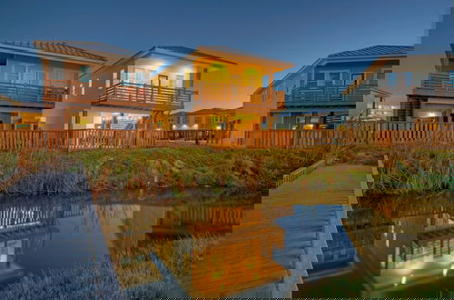 Foto 40 - Cart-friendly Boardwalk to the Beach Private Pool Firepit Pond Views Bayview