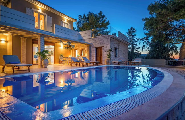 Castelli Villa - Photo 1