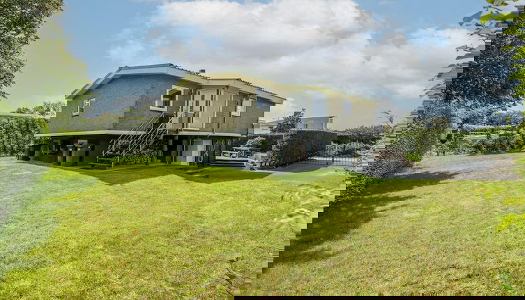 Foto 1 - Spacious Holiday Home in Kamperland