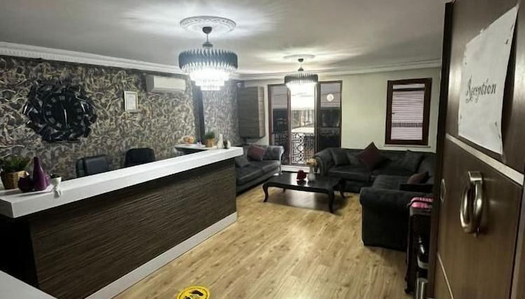 Foto 1 - Overland Residence