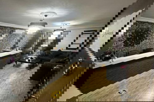 Foto 1 - Overland Residence