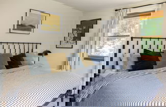Foto 3 - Forest Mountain Escape: Beautiful Mountaintop Escape In Mendon, Vt. 20 Min To Killington/14 To Pico. 4 Bedroom Home