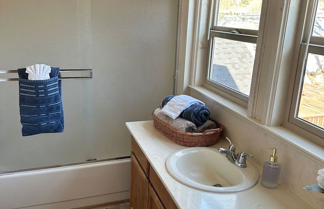 Medford Home and 2 Condos With Pool - Foto 21