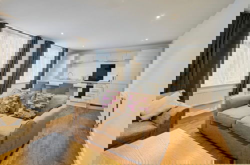 Foto 1 - Host Stay The Globe Apartment 4