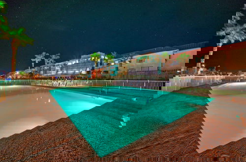 Foto 53 - Cravin Waves Avantstay Beachfront Dune View