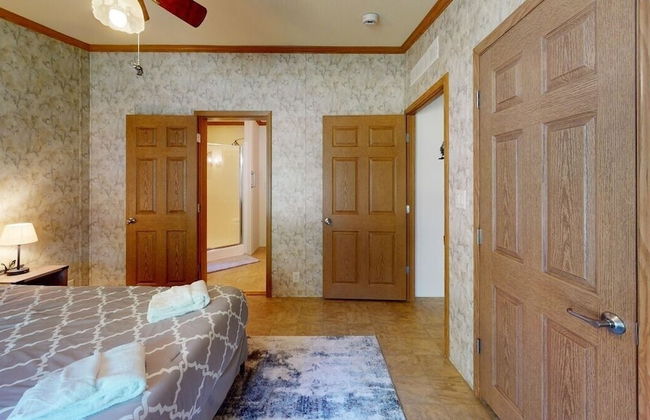 Whispering Pines Brought to you by GetAway Vacations - Foto 5
