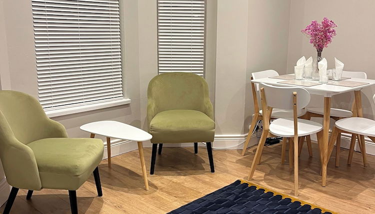 Foto 1 - Fitzroy Avenue Apartment Accommodate up to 5guests