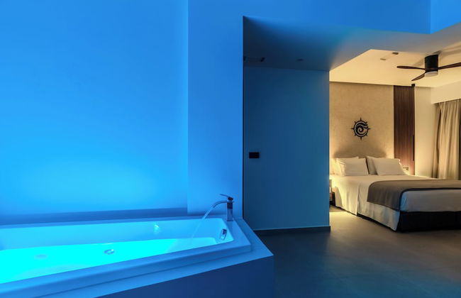 VENTUS Luxury Suites - Photo 14