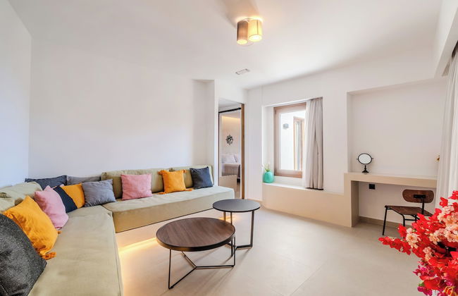 VENTUS Luxury Suites - Photo 33