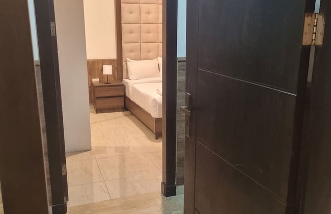 Charming Amman Apartment With Central Air-con & Street Parking - Photo 23