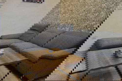 Foto 11 - Charming Amman Apartment With Central Air-con & Street Parking