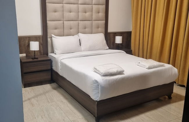 Charming Amman Apartment With Central Air-con & Street Parking - Photo 6