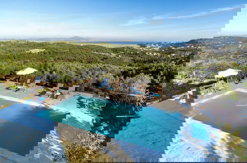 Foto 44 - Villa Konstantinos Hilltop Vineyard Escape