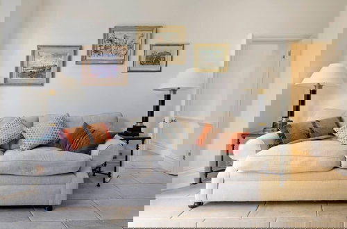 Foto 5 - Cute 2-bed Chelsea Apartment